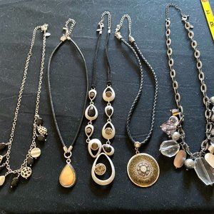 Lia Sophia Necklaces Lot V : 5 Necklaces